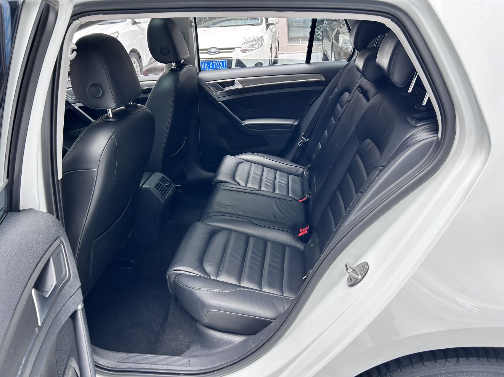 Volkswagen Golf 2015 car image #11