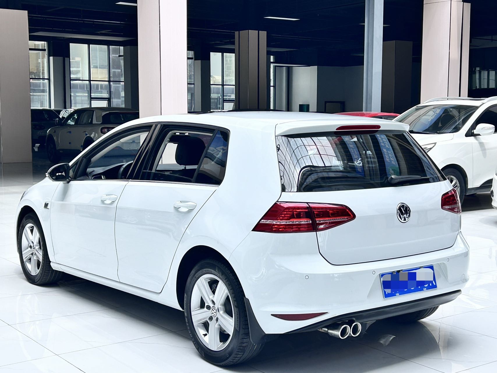 Volkswagen Golf 2015 car image #8