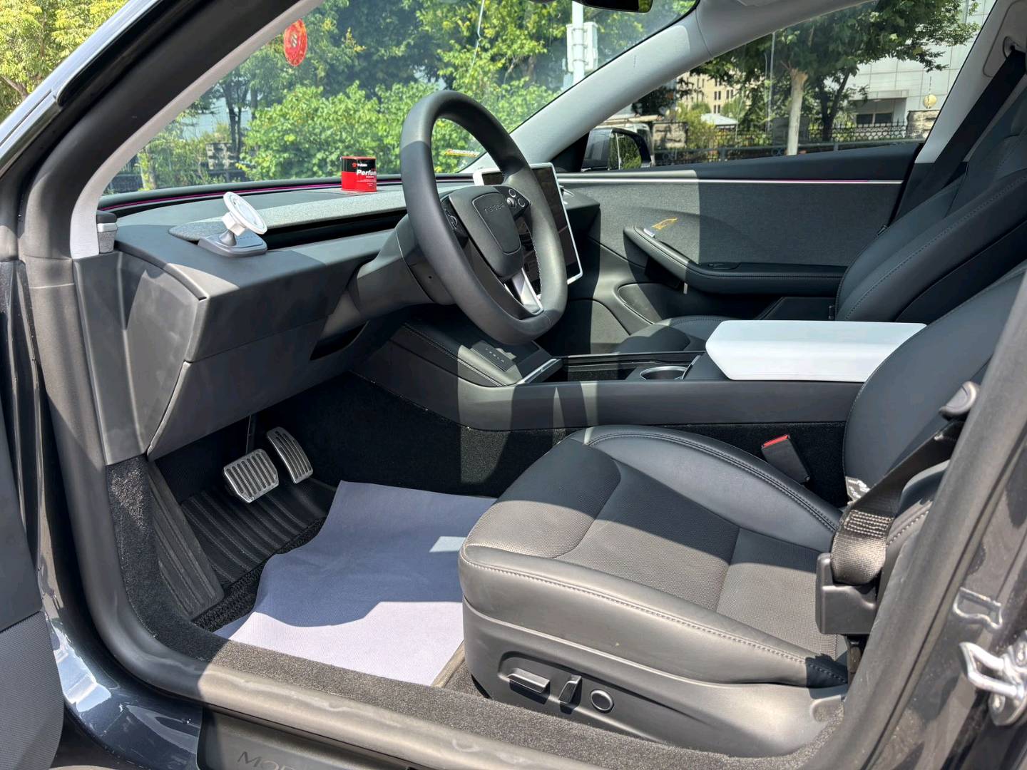 Tesla Model 3 2024 #6 Tesla Model 3 2024 car image #6