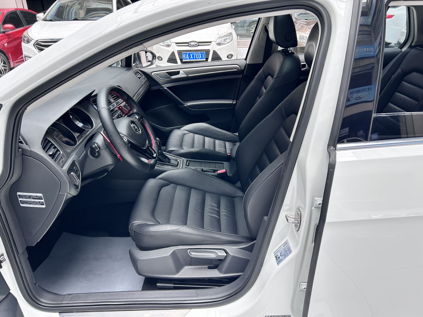 Volkswagen Golf 2015 car image #9