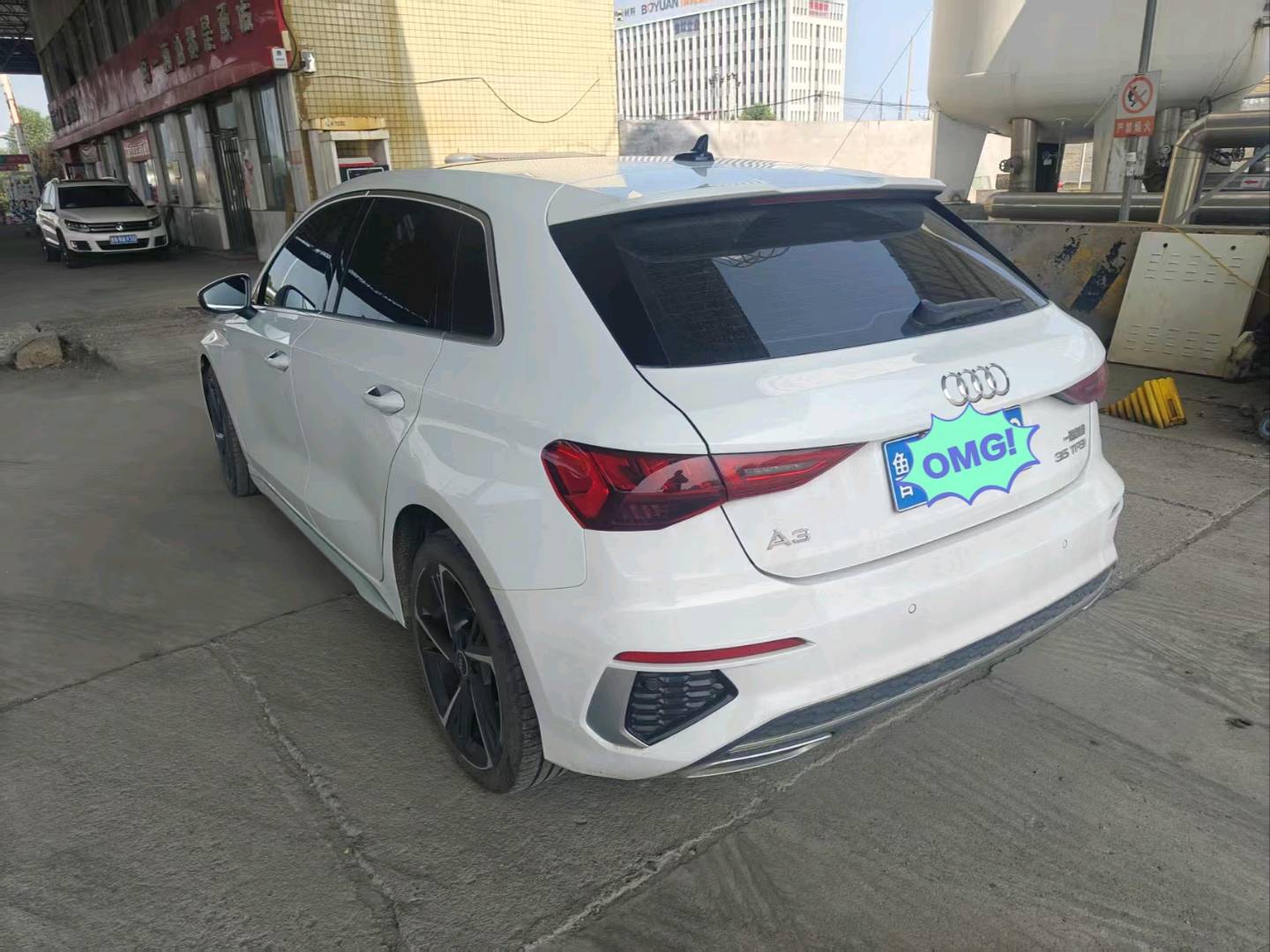 2023 car image #10