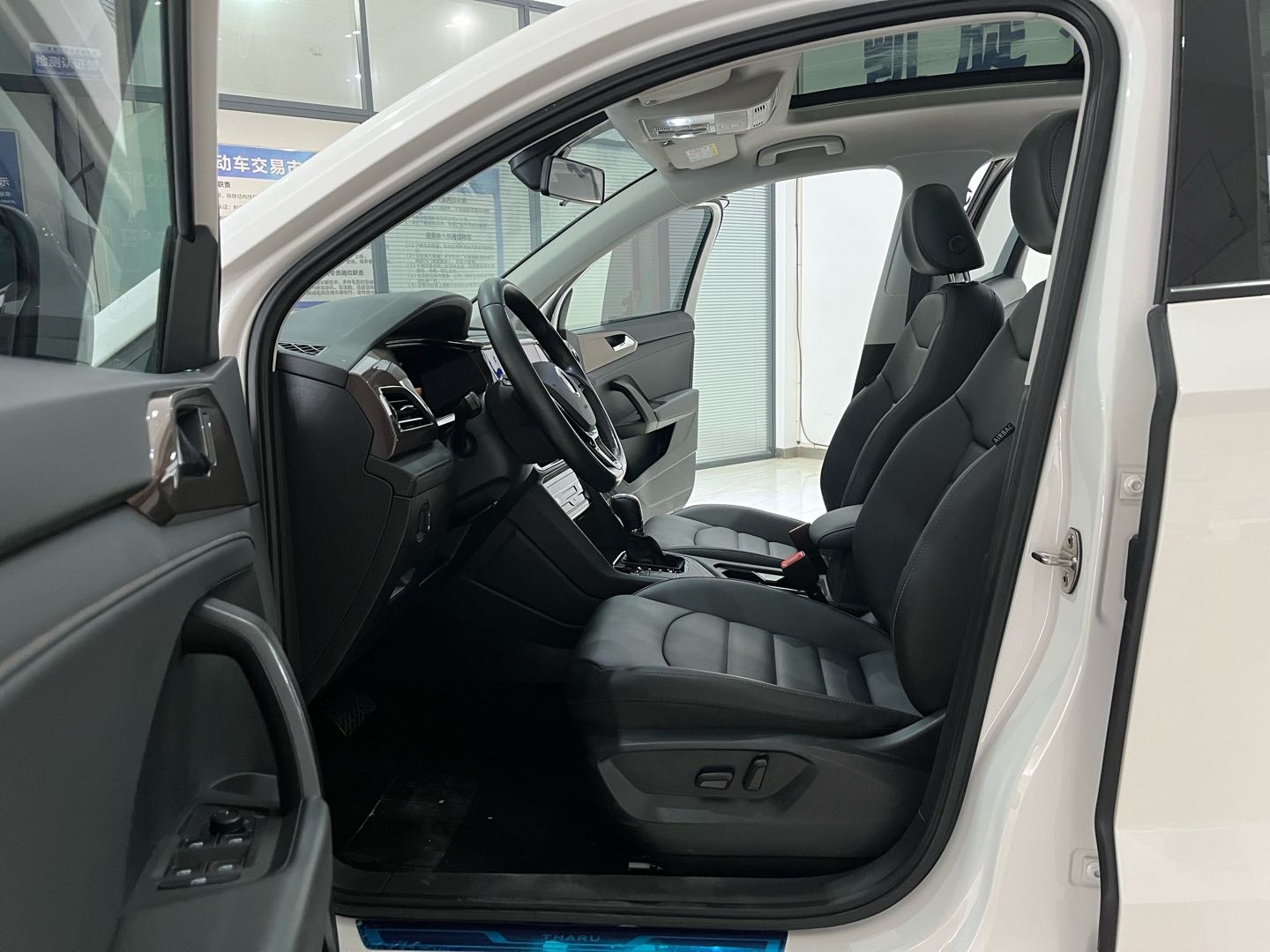 2022 #10 2022 car image #10