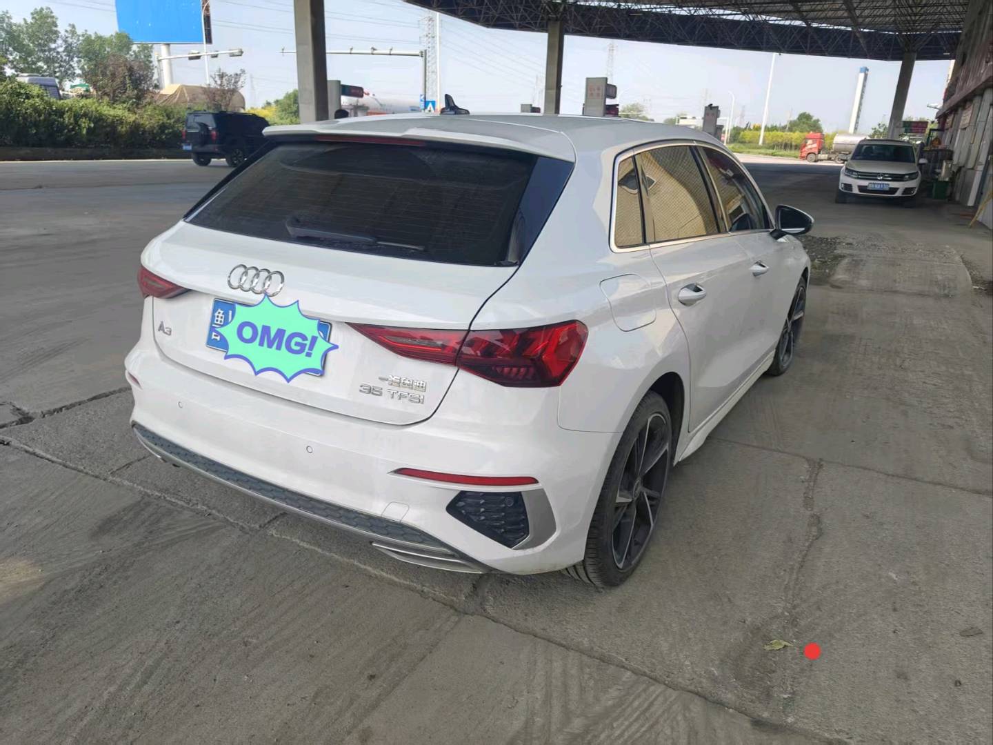2023 car image #9