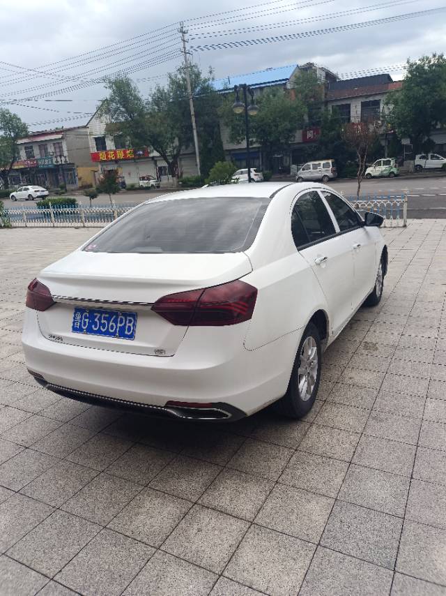 GEELY Emgrand 2020 #11 GEELY Emgrand 2020 car image #11