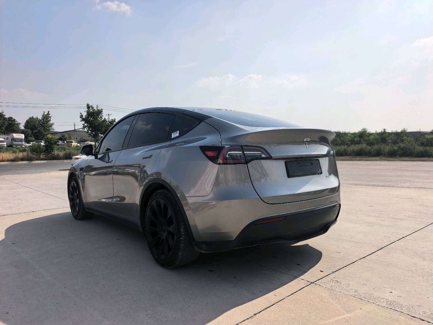 Tesla Model Y 2022 #9 Tesla Model Y 2022 car image #9