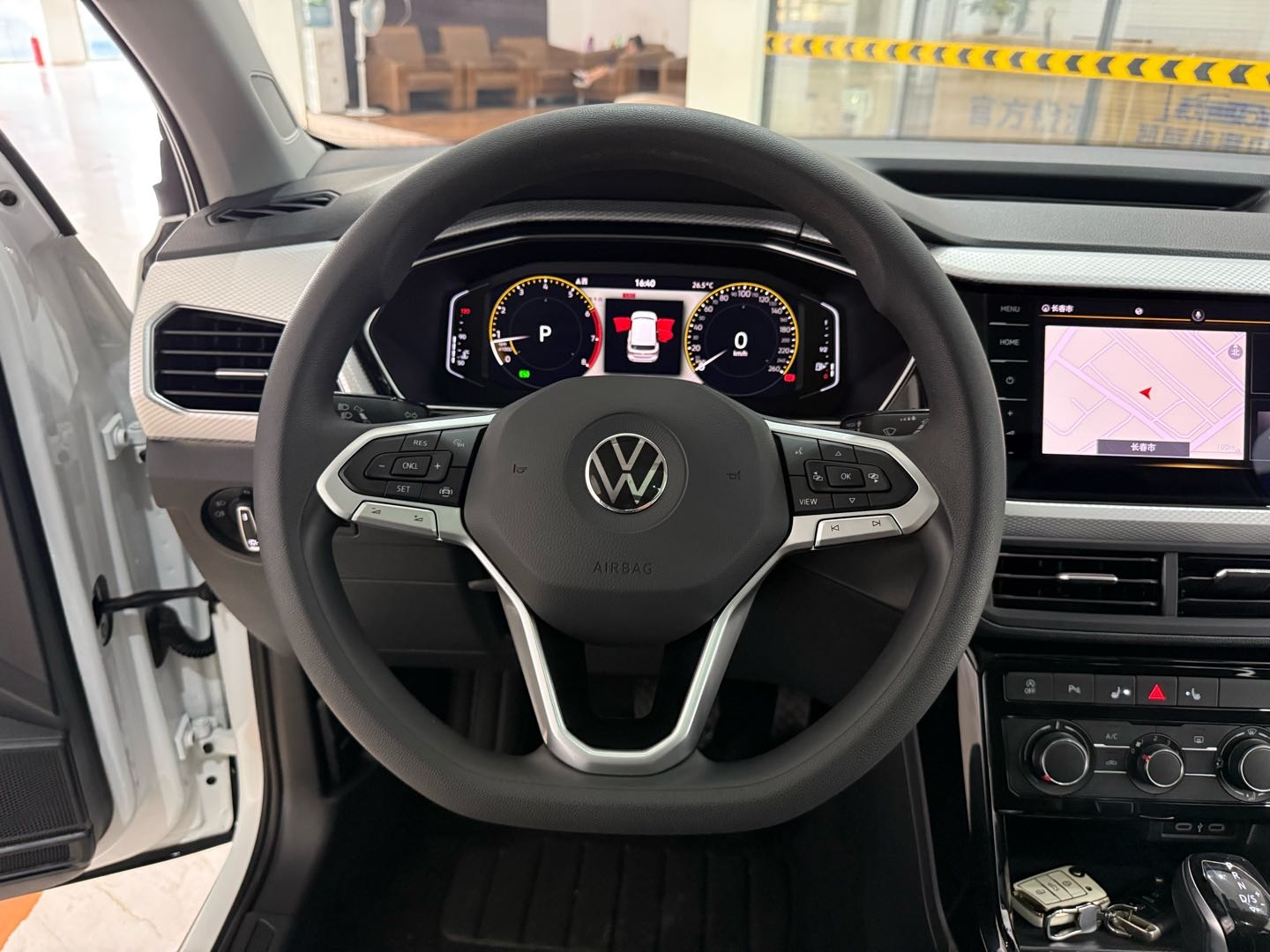 Volkswagen Tacqua 2023 car image #15