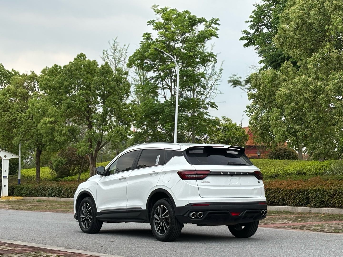 GEELY Coolray 2024 car image #11