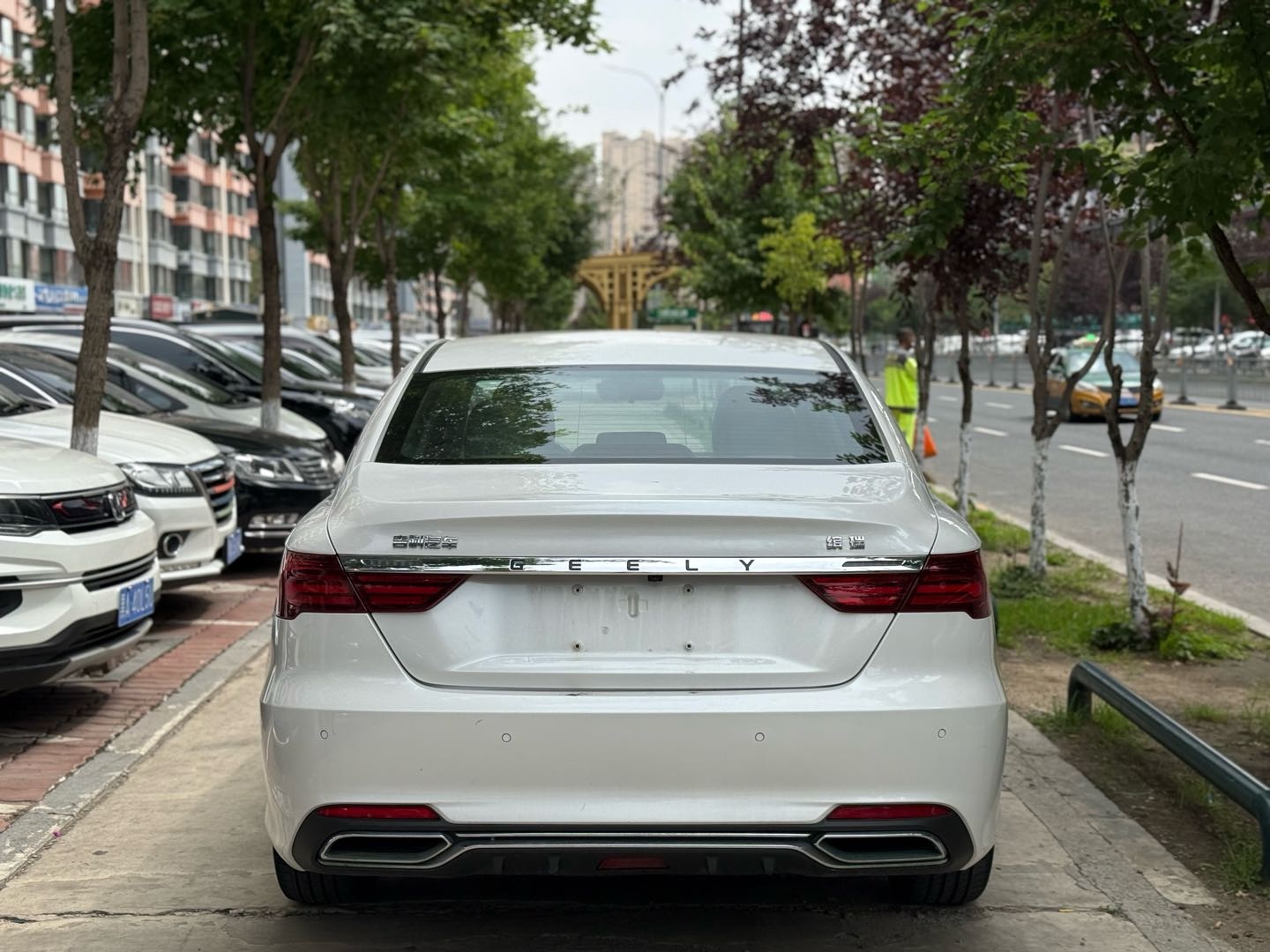 GEELY Binray 2019 car image #10