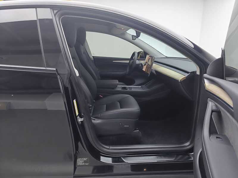 Tesla Model Y 2021 #7 Tesla Model Y 2021 car image #7