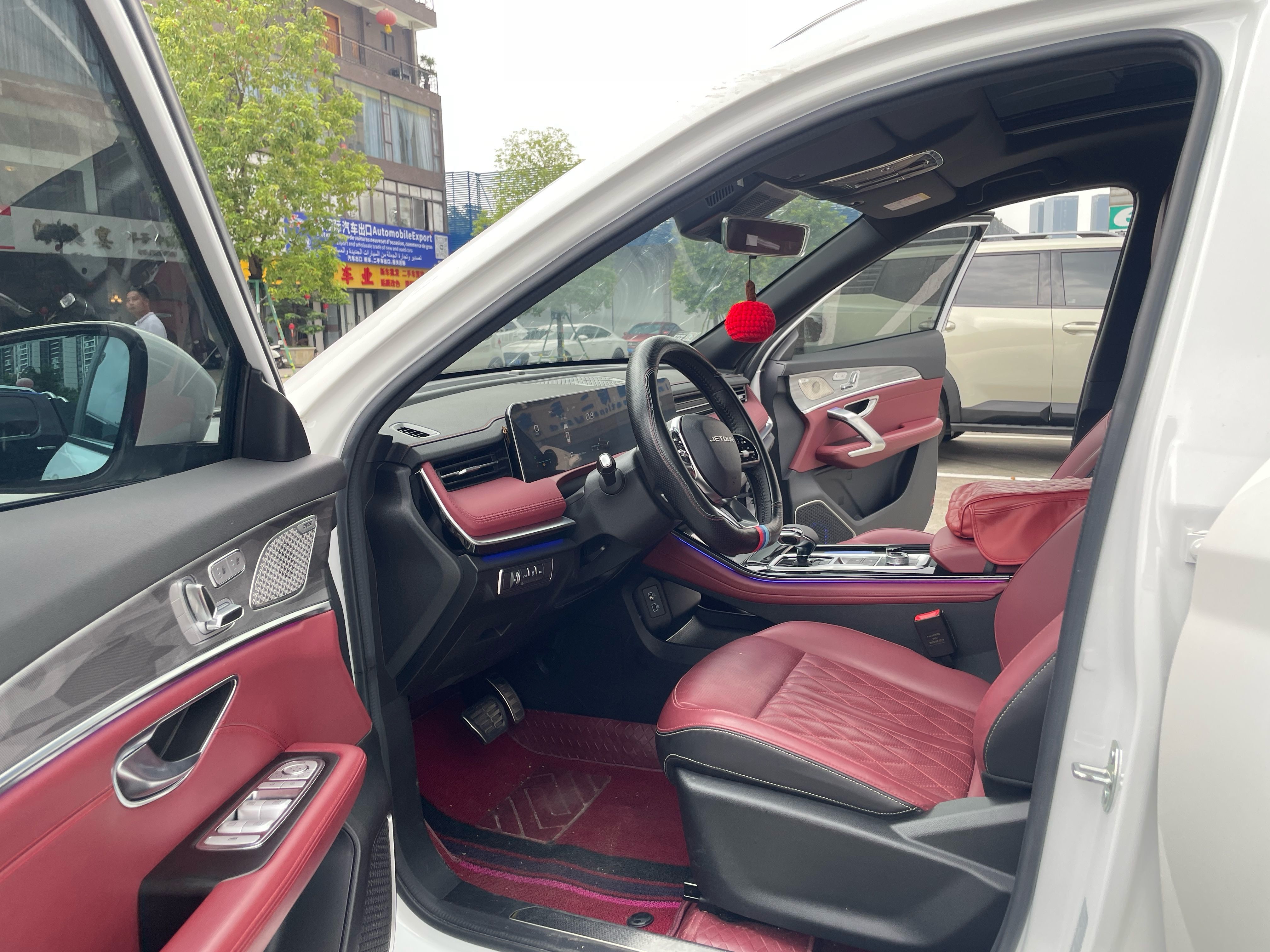 Jetour X70 PLUS 2023 صورة سيارة #6