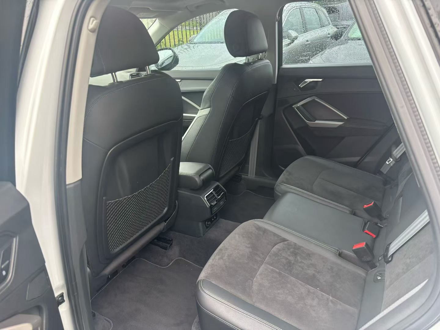 Audi Q3 2020 car image #6