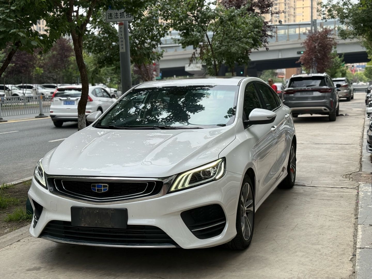 GEELY Binray 2019 car image #2