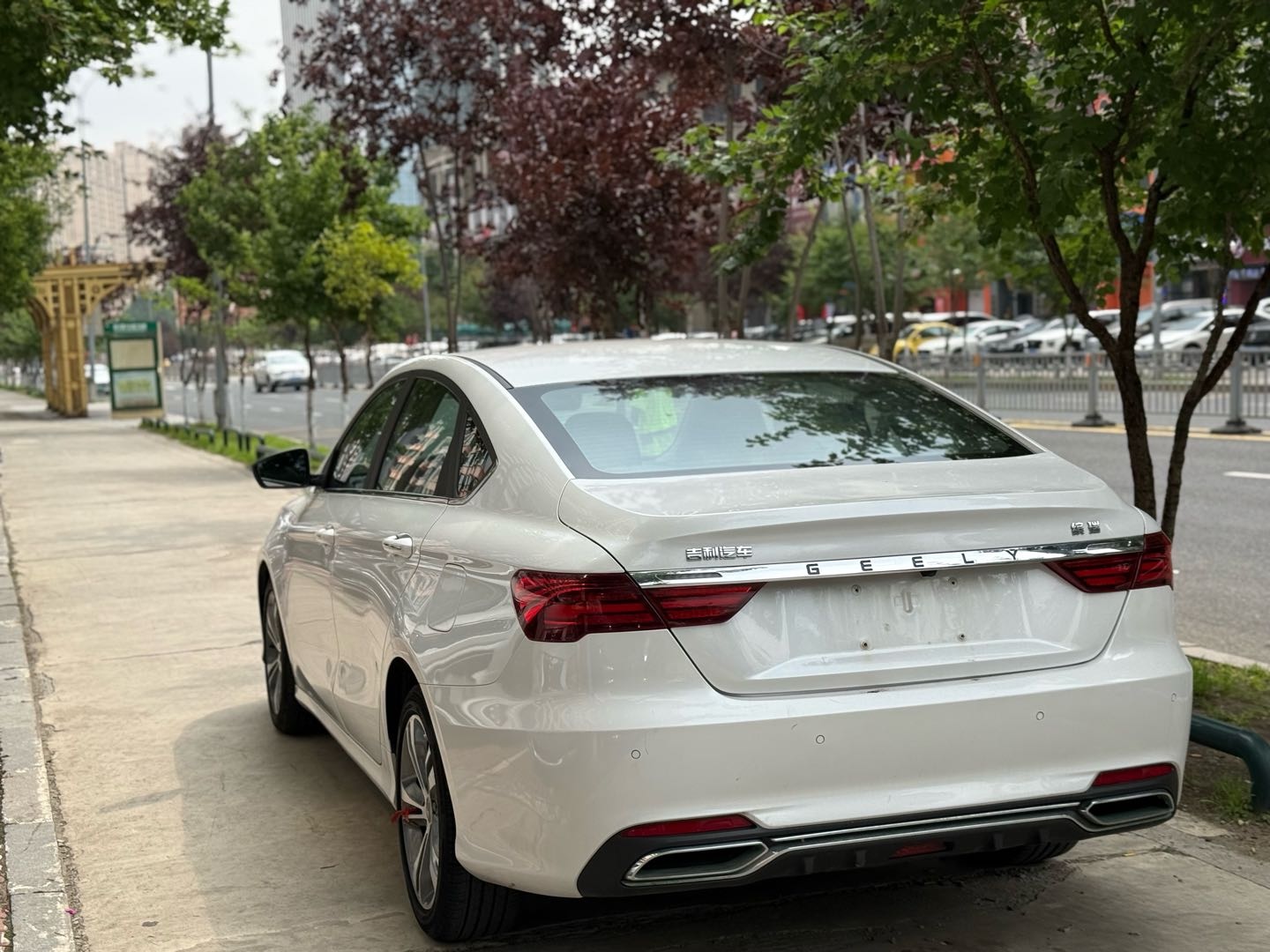 GEELY Binray 2019 car image #11