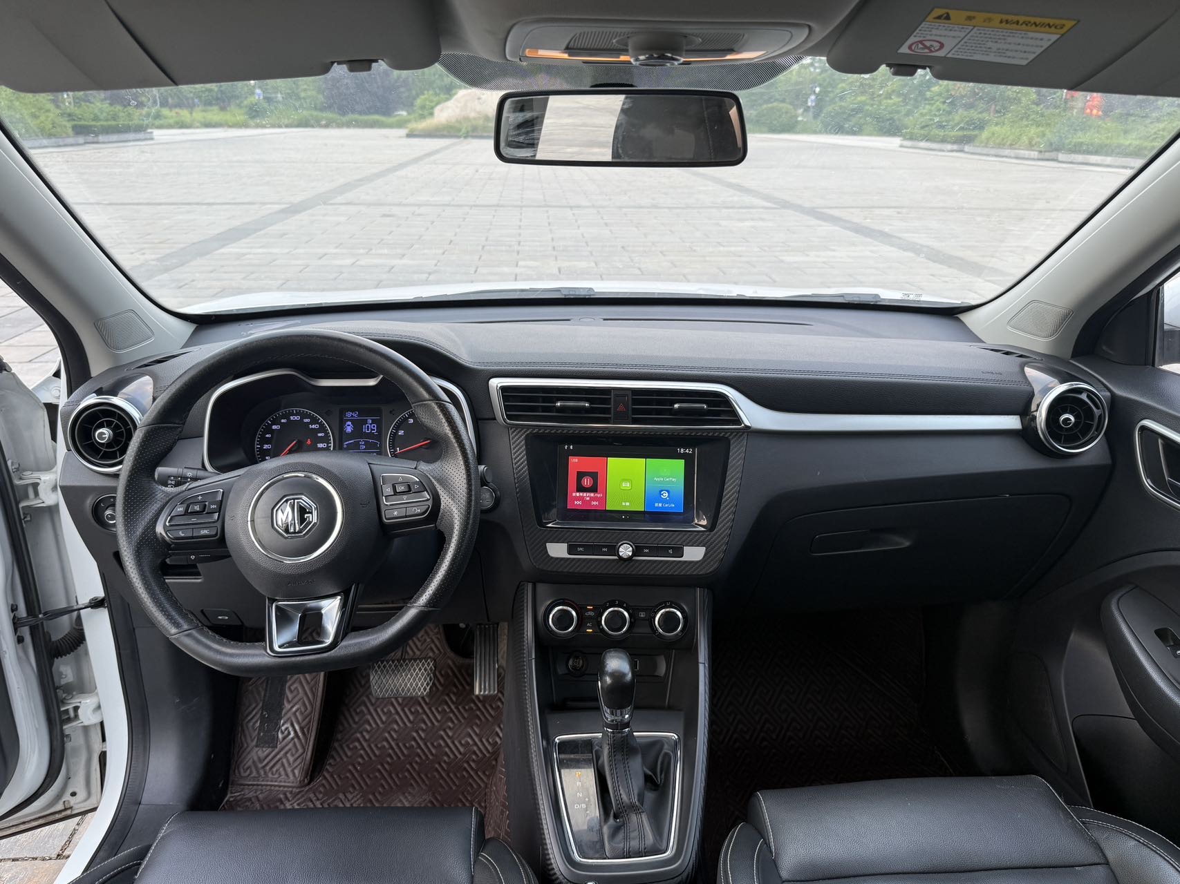 MG ZS 2019 car image #11