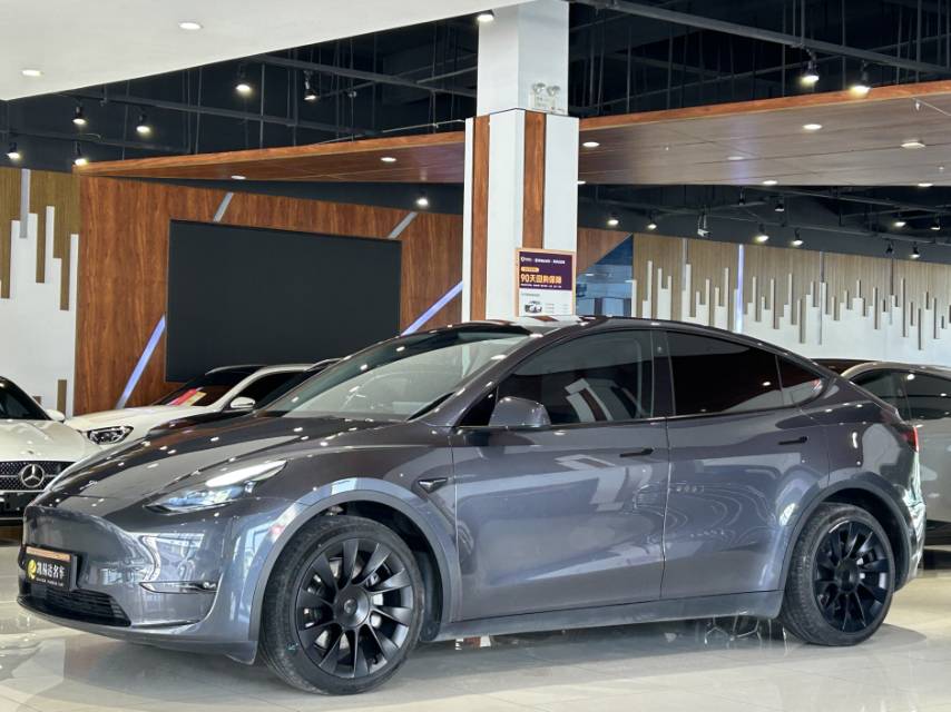 Tesla Model Y 2022 #2 Tesla Model Y 2022 car image #2