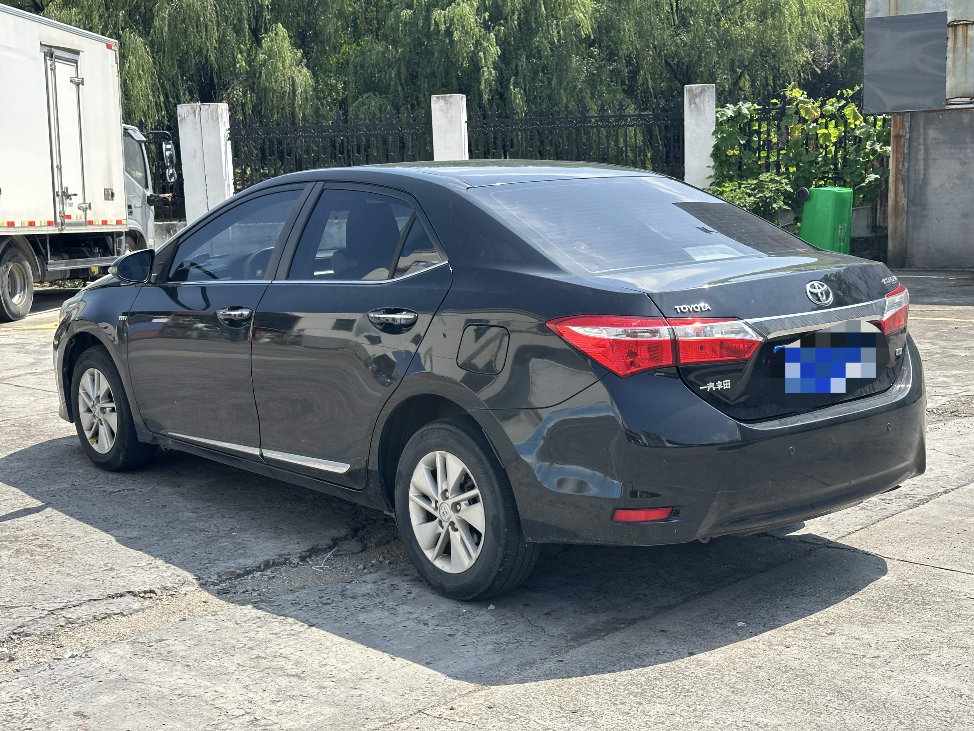 Toyota Corolla 2015 car image #11