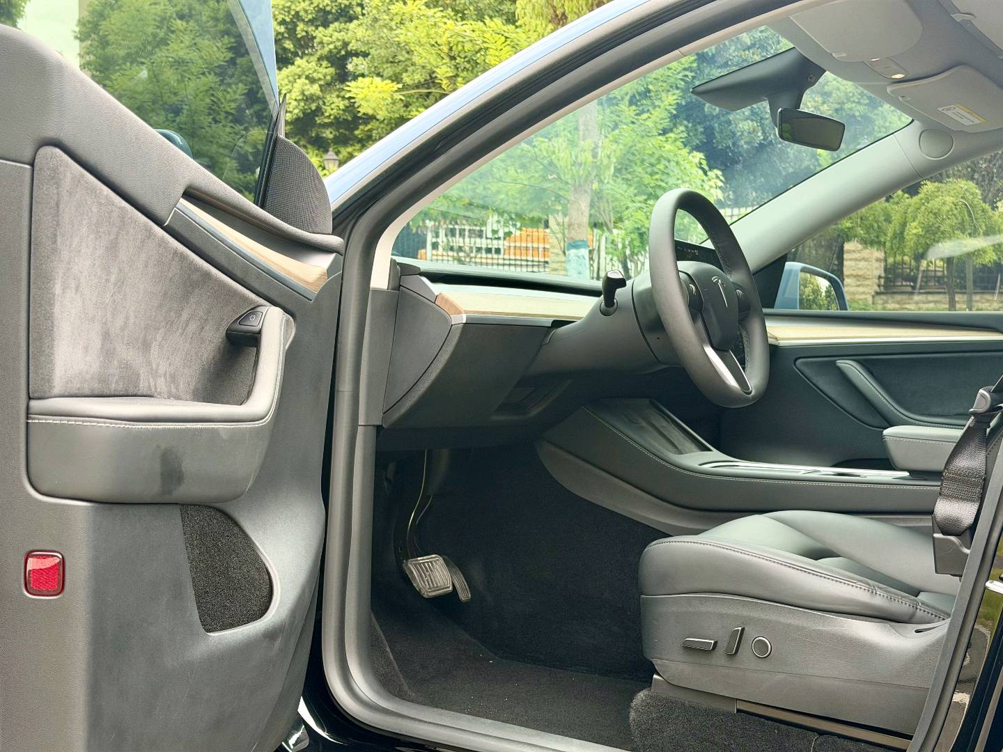Tesla Model Y 2021 #7 Tesla Model Y 2021 car image #7