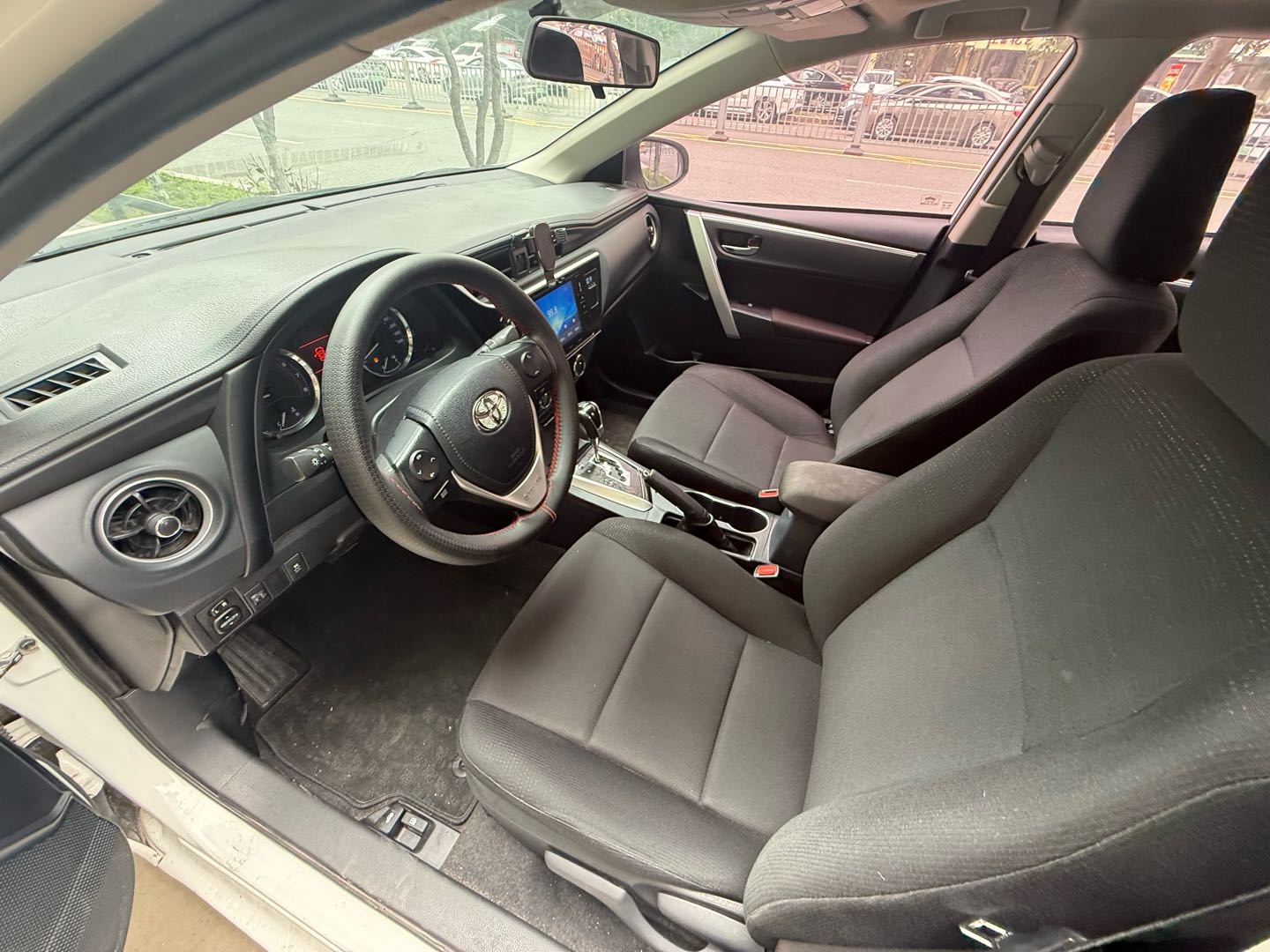 Toyota Corolla 2017 car image #6