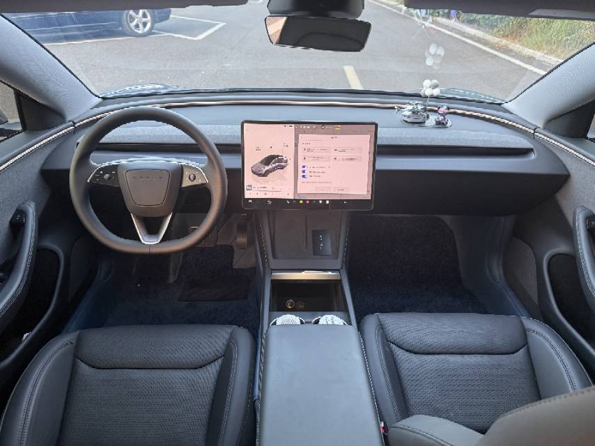 Tesla Model 3 2025 #8 Tesla Model 3 2025 car image #8