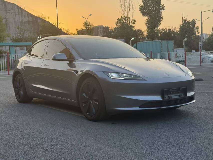Tesla Model 3 2025 #5 Tesla Model 3 2025 car image #5