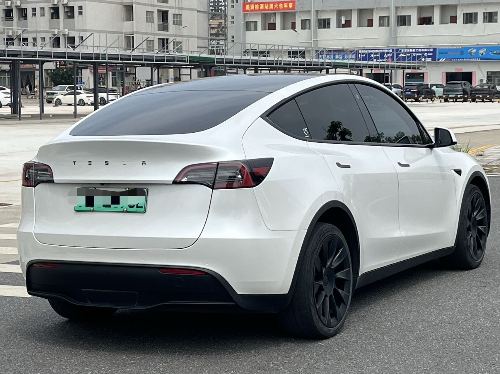 2021 car image #10