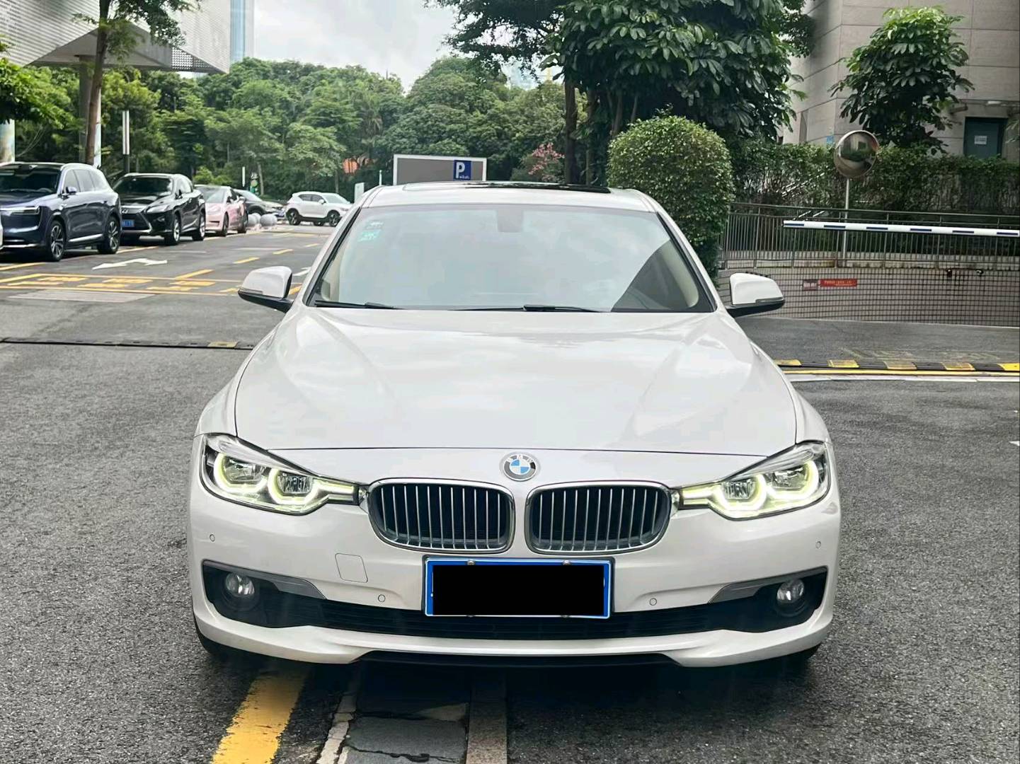 BMW 3 Series 2019 #4 BMW 3 Series 2019 car image #4