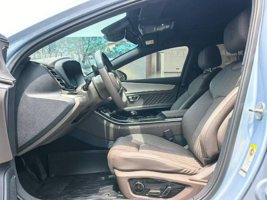 BYD Han 2023 car image #6