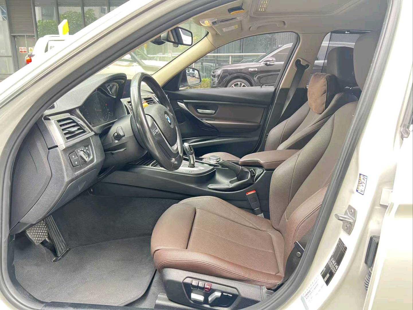 BMW 3 Series 2019 #11 BMW 3 Series 2019 car image #11
