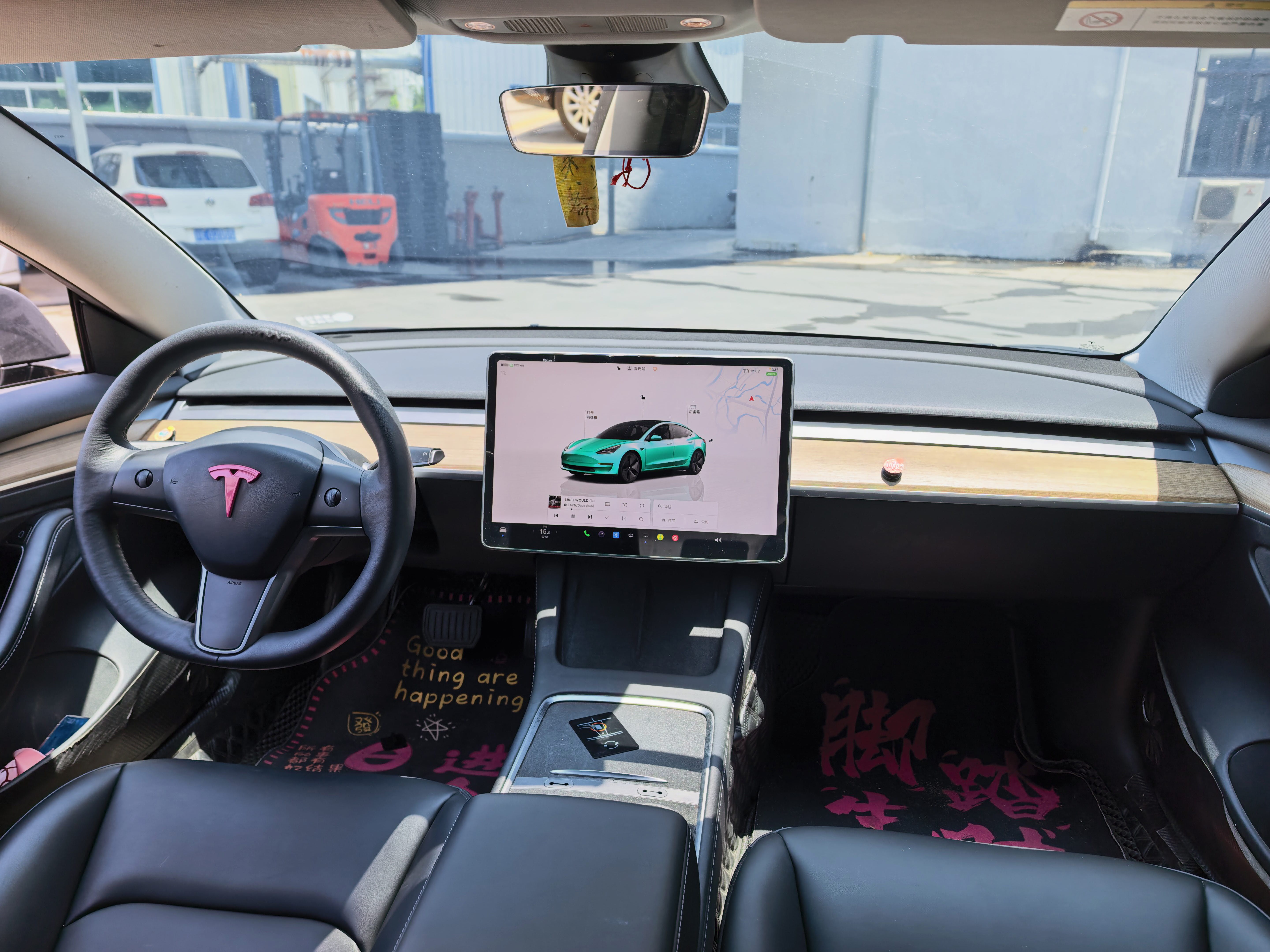 Tesla Model 3 2022 car image #7