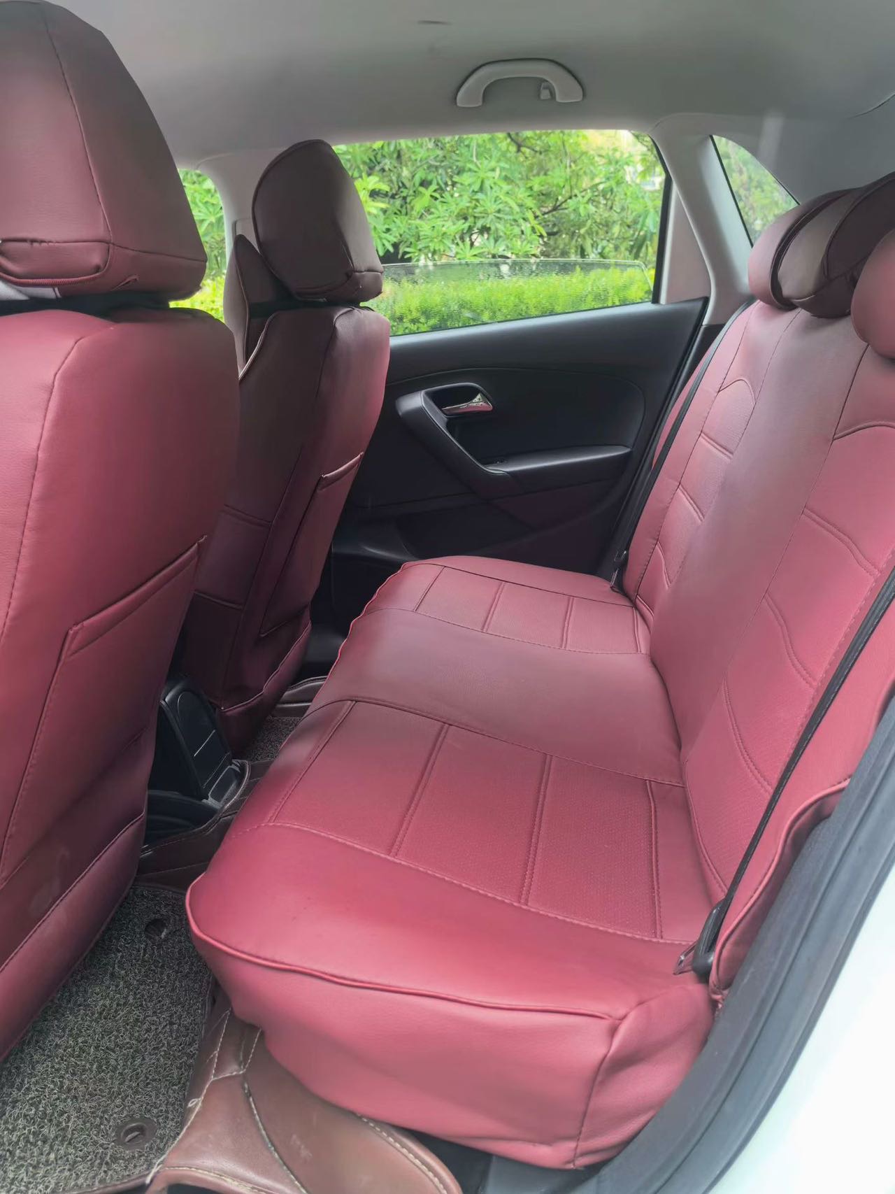 Volkswagen Polo 2015 car image #8