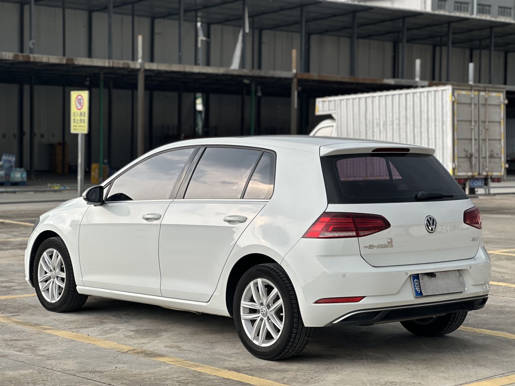 Volkswagen Golf 2017 #9 Volkswagen Golf 2017 car image #9