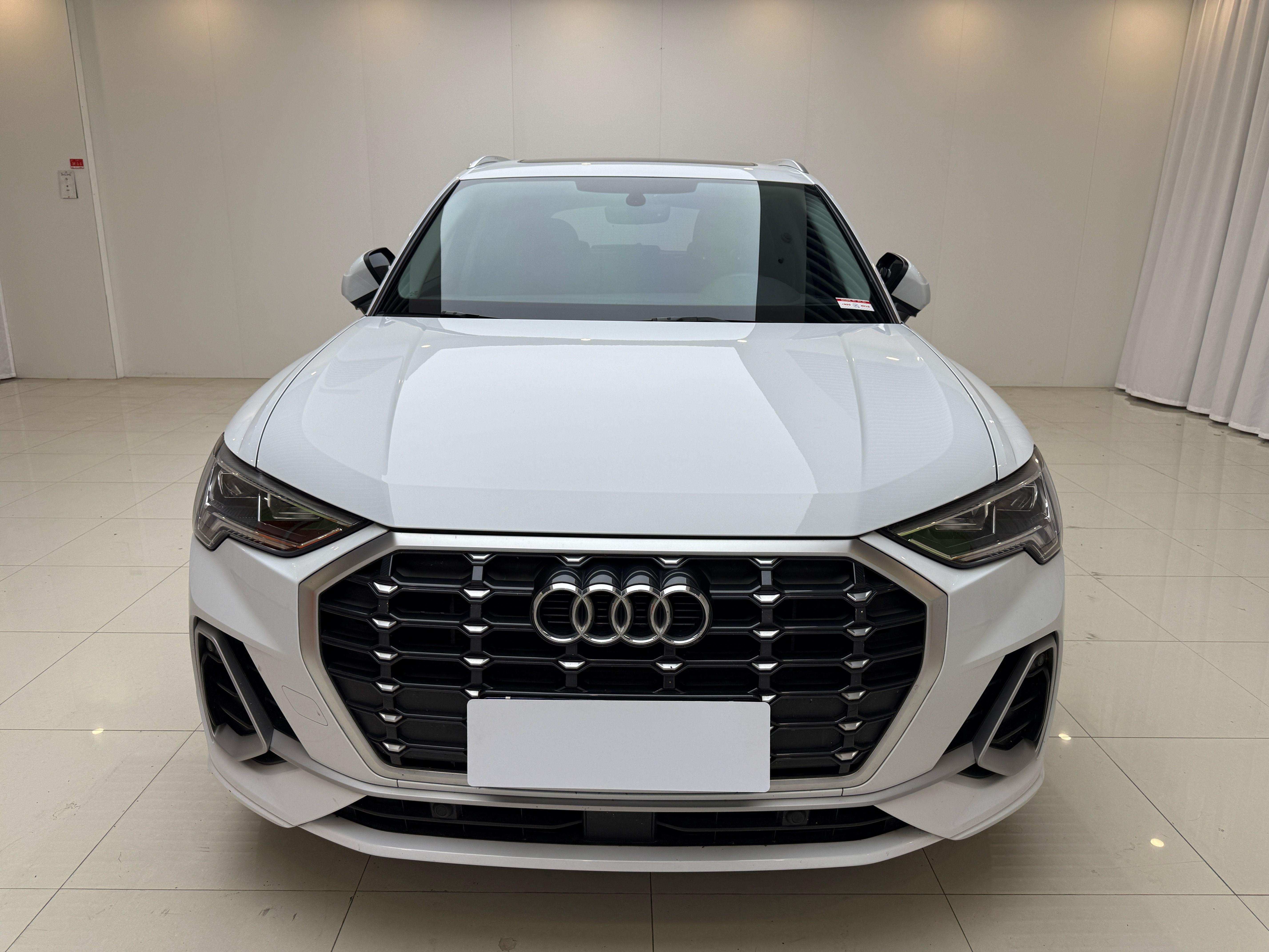 Audi Q3 2022 #4 Audi Q3 2022 car image #4