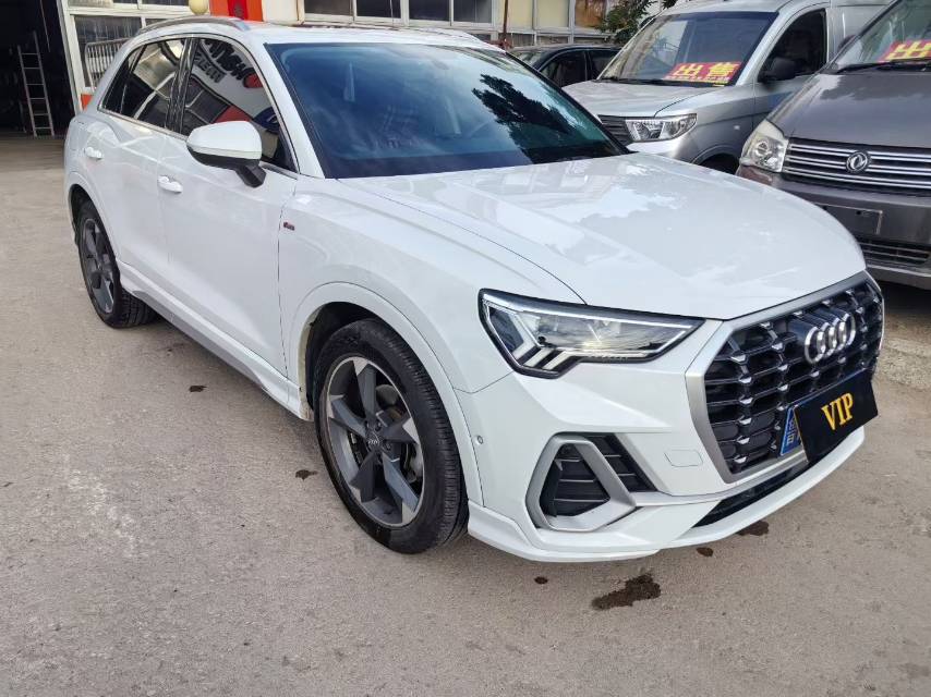 Audi Q3 2021 car image #5