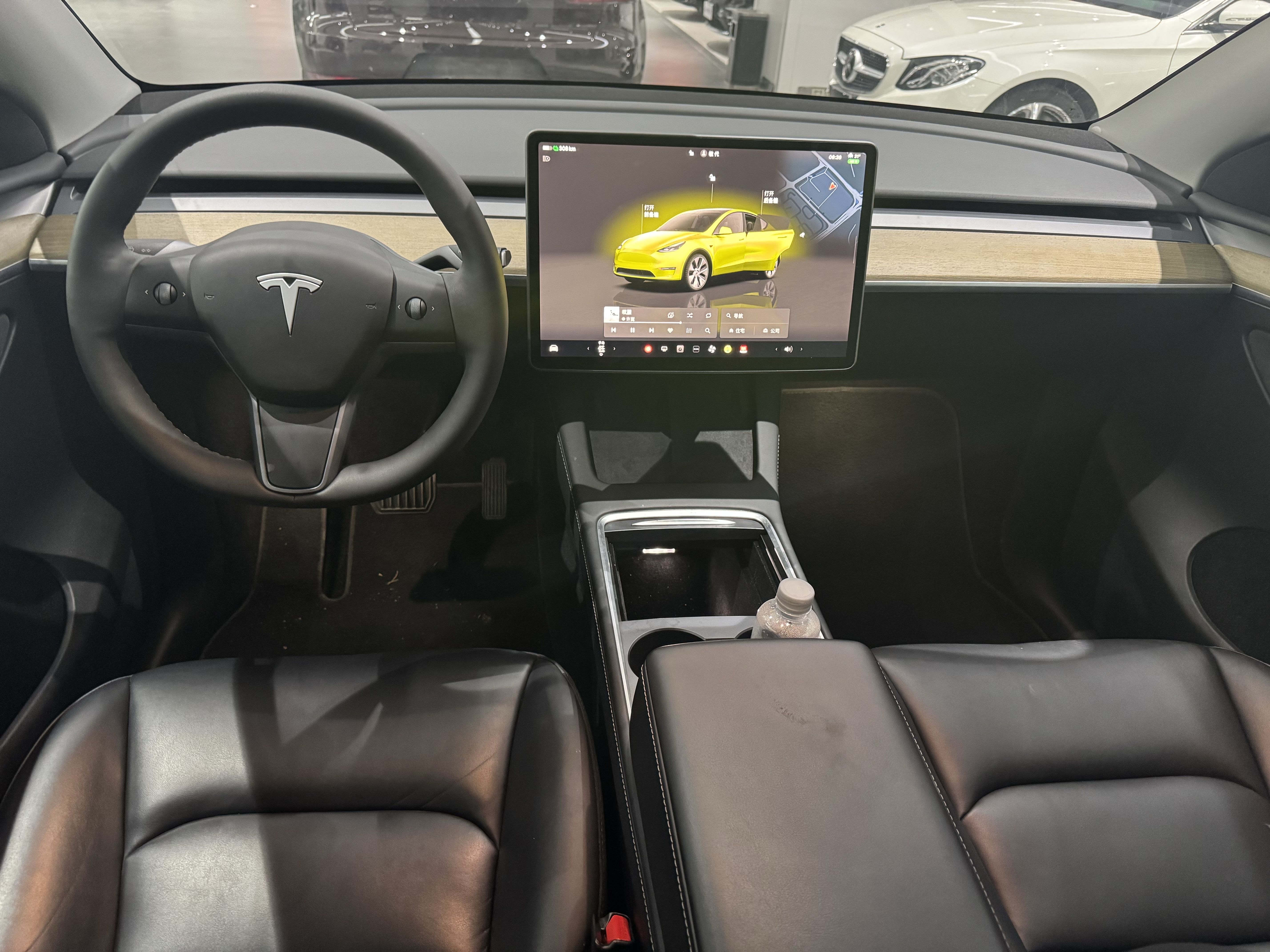 Tesla Model Y 2022 car image #8