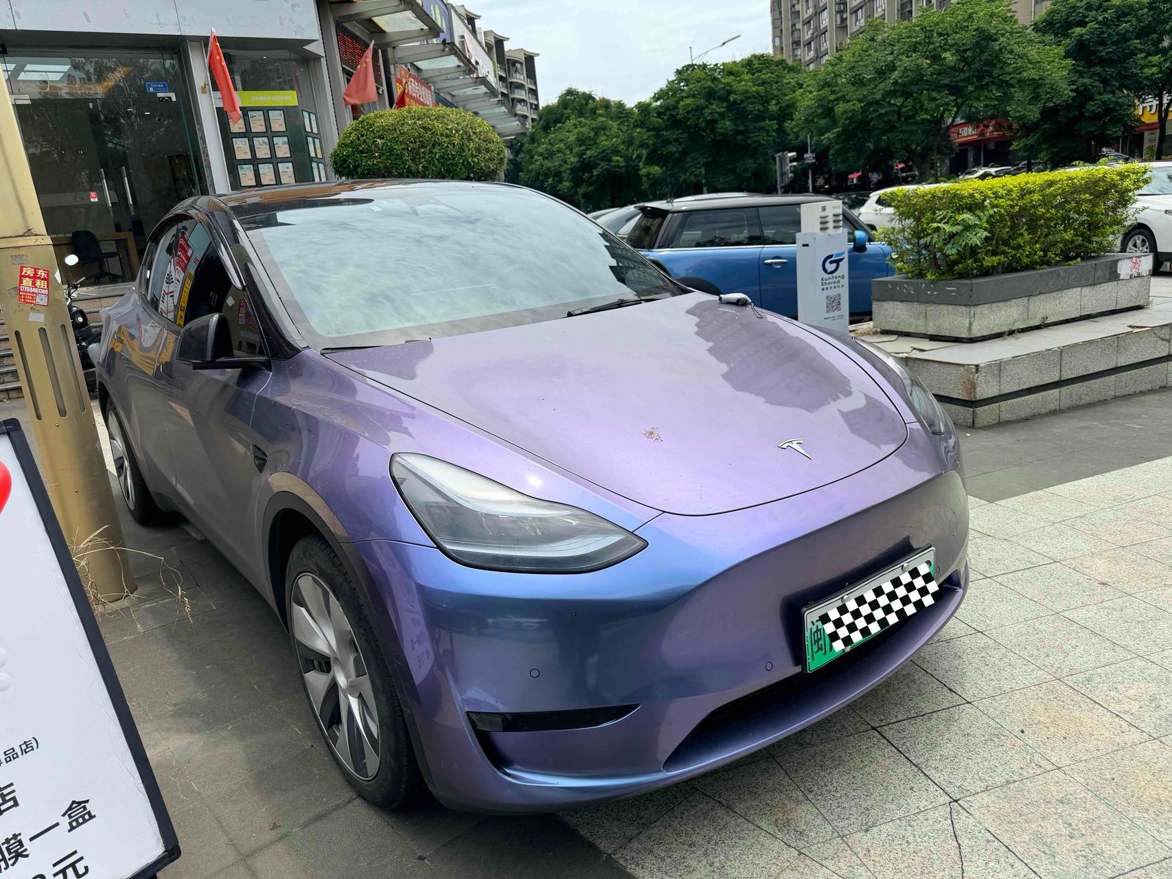 Tesla Model Y 2023 car image #4