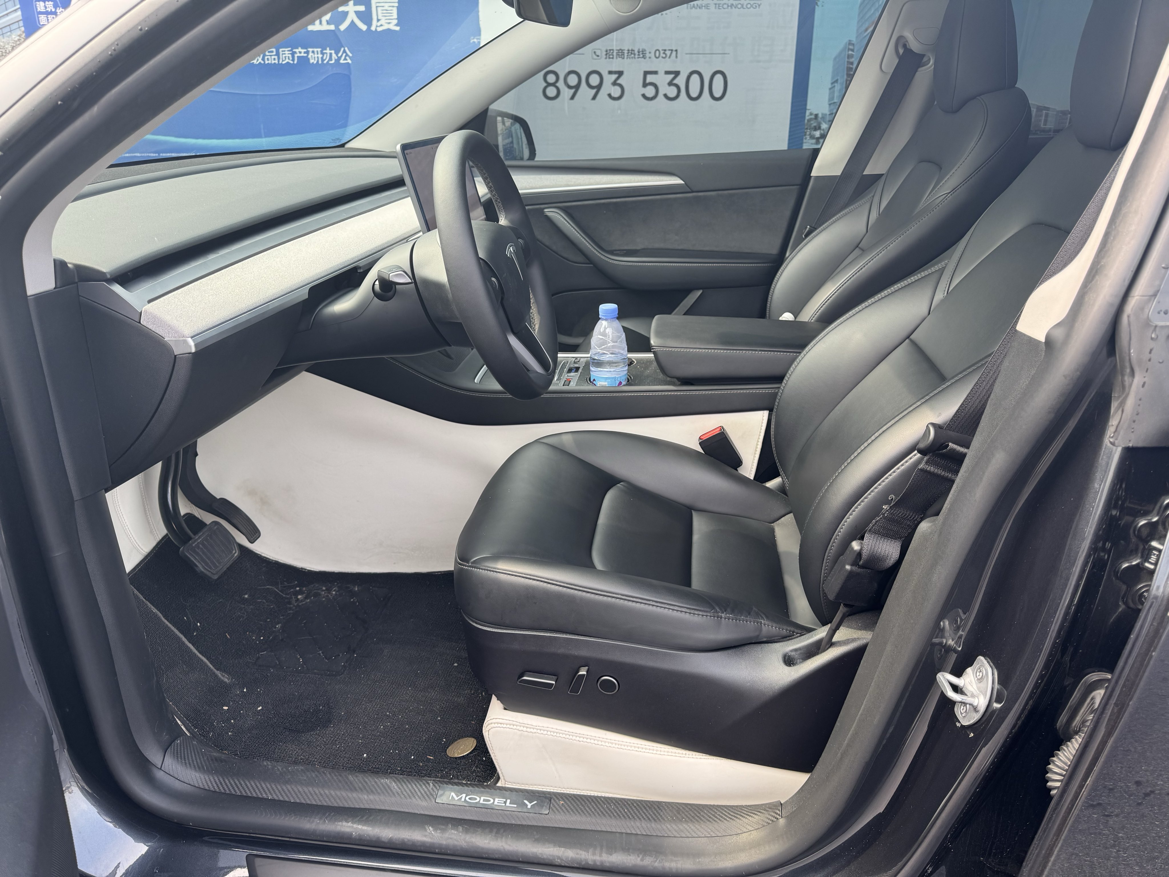 Tesla Model Y 2024 car image #10