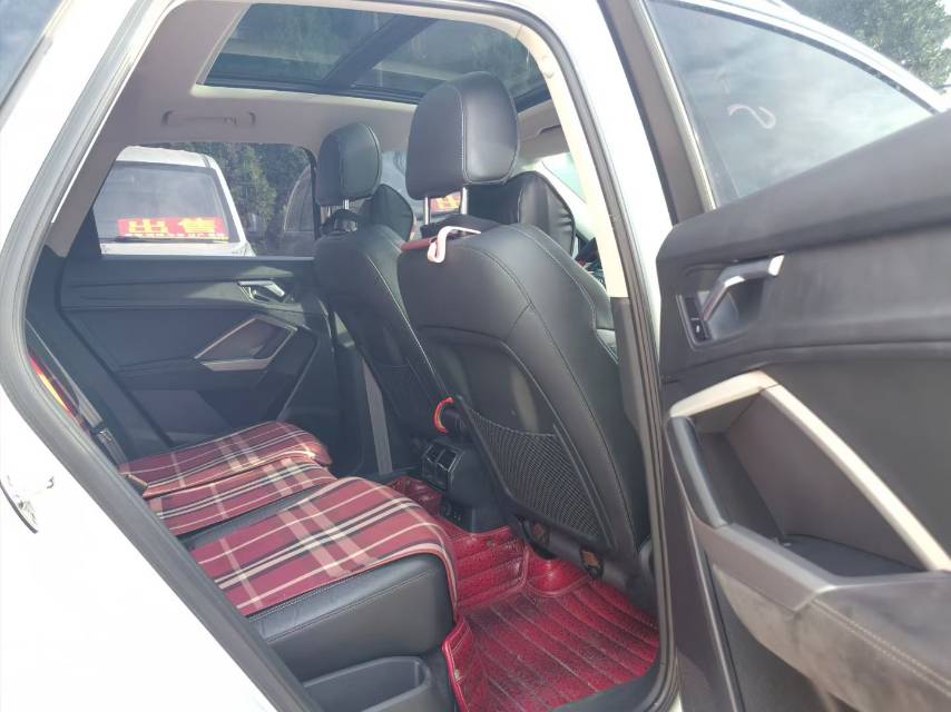 Audi Q3 2021 car image #8