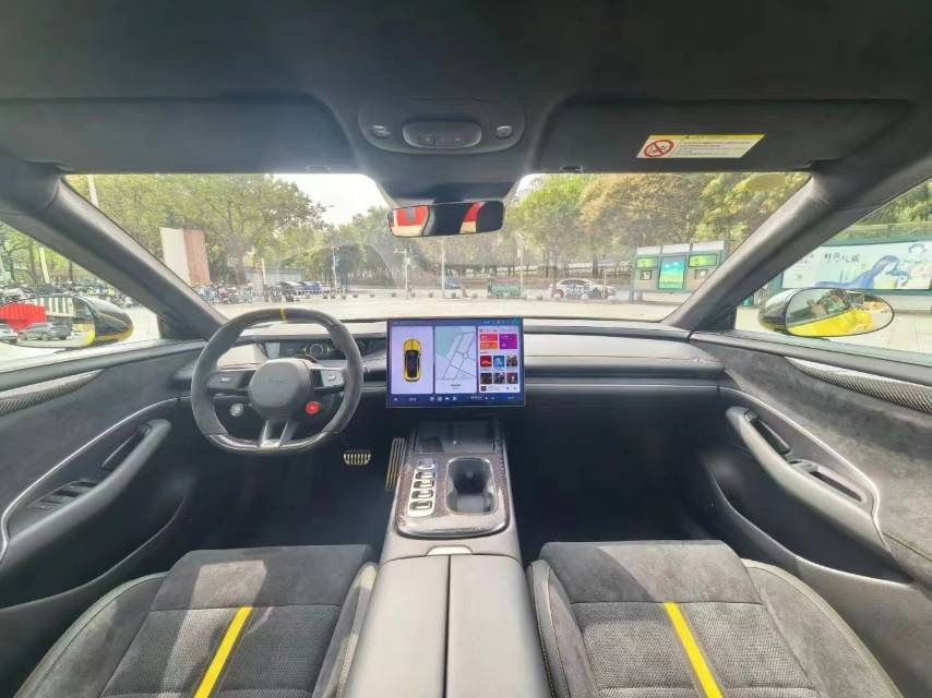 MI SU7 Ultra 2025 #10 MI SU7 Ultra 2025 car image #10