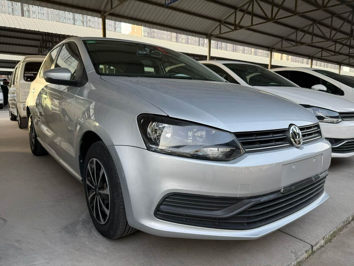 Volkswagen Polo 2017 car image #5