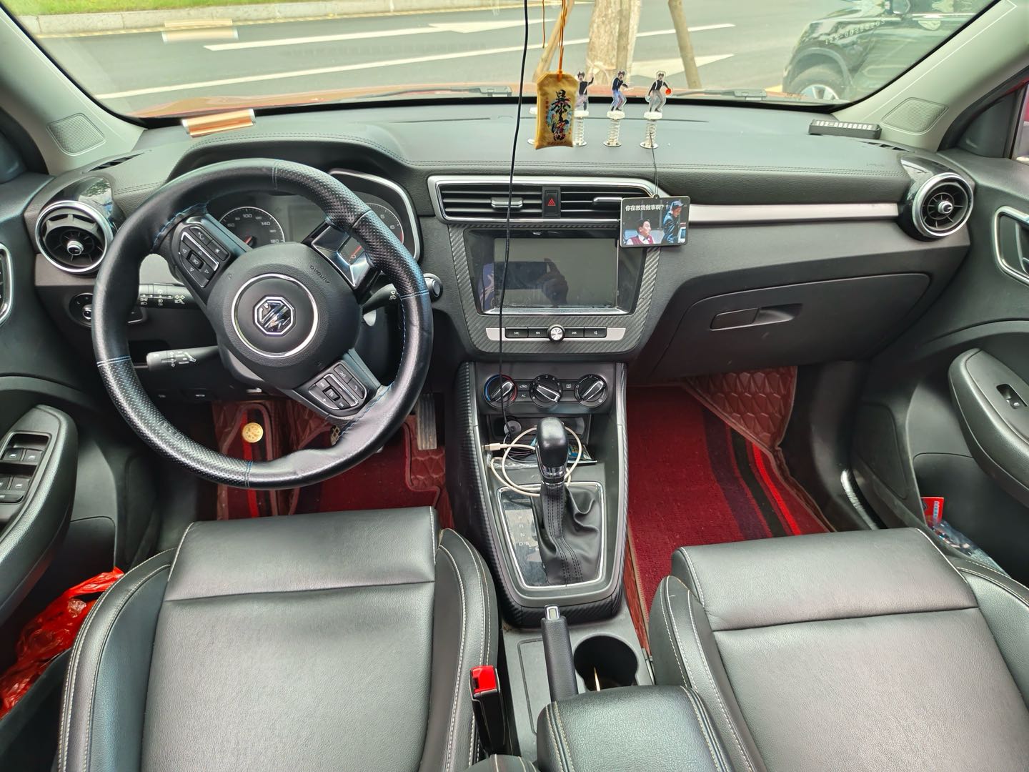 MG ZS 2018 car image #6