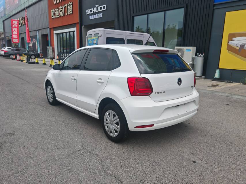 Volkswagen Polo 2019 car image #10