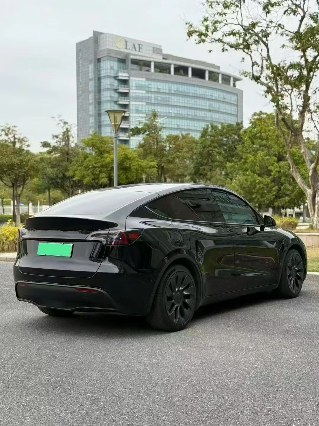 Tesla Model Y 2022 #11 Tesla Model Y 2022 car image #11