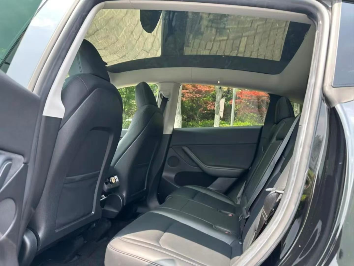 Tesla Model Y 2022 #6 Tesla Model Y 2022 car image #6