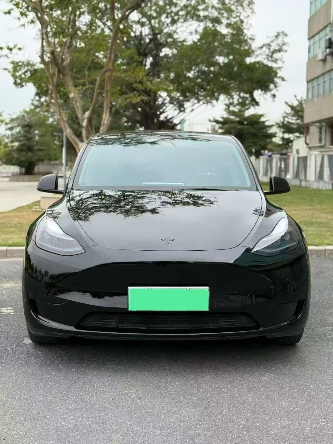 Tesla Model Y 2022 #4 Tesla Model Y 2022 car image #4