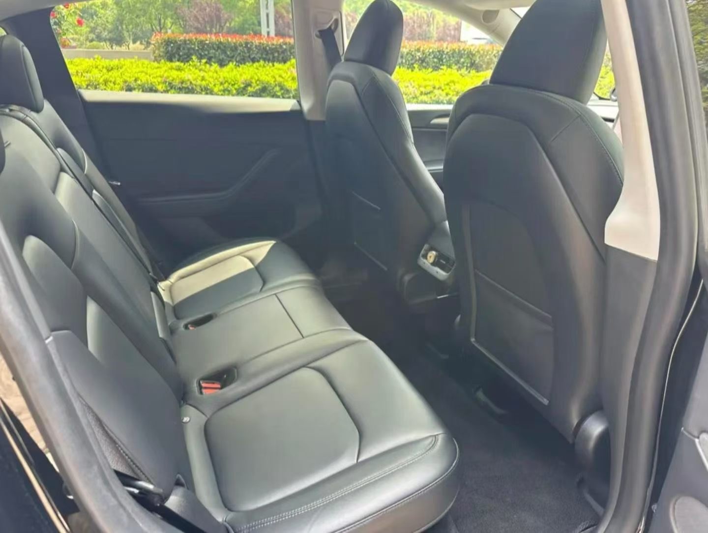Tesla Model Y 2022 #7 Tesla Model Y 2022 car image #7
