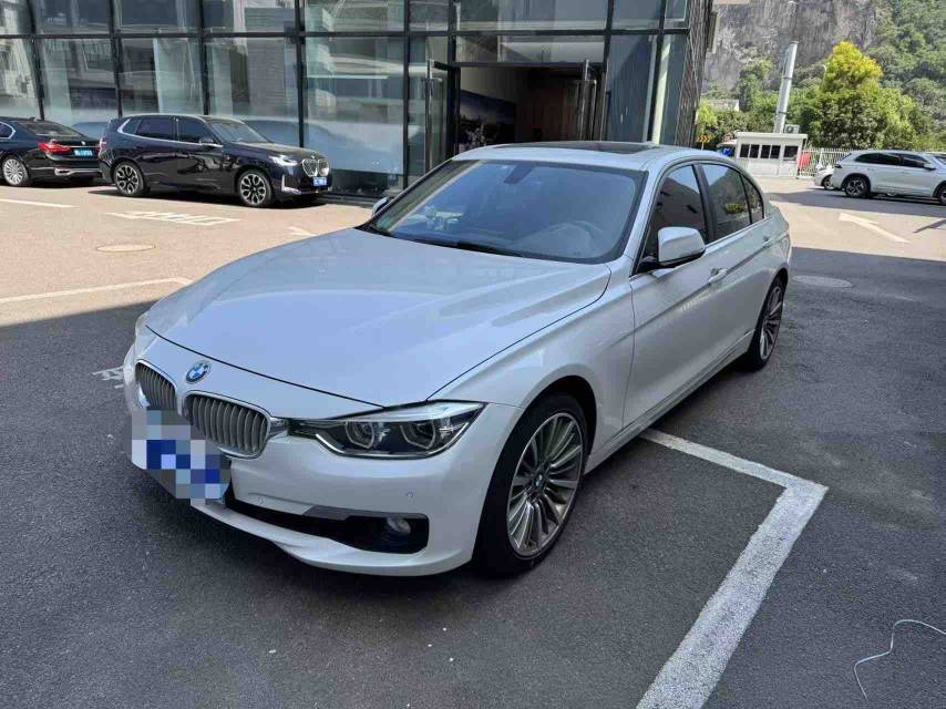 BMW 3 Series 2018 #2 BMW 3 Series 2018 car image #2