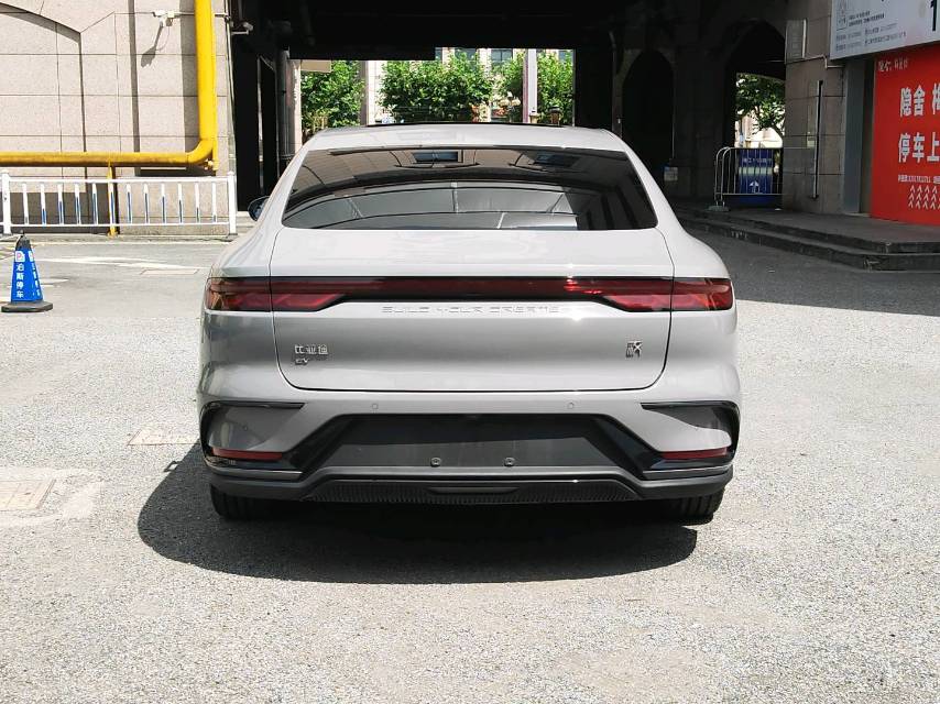 BYD Han 2025 car image #7