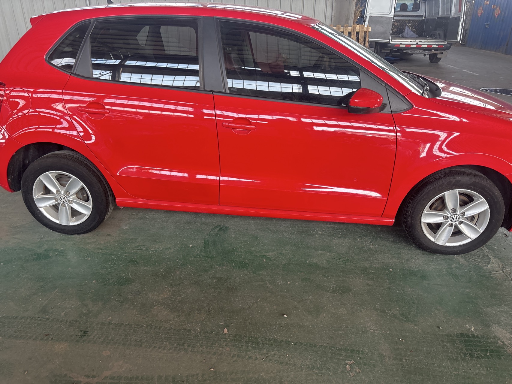 Volkswagen Polo 2018 car image #12