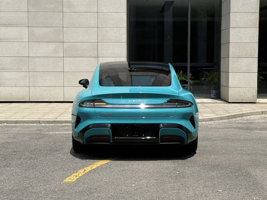 MI SU7 2024 car image #10