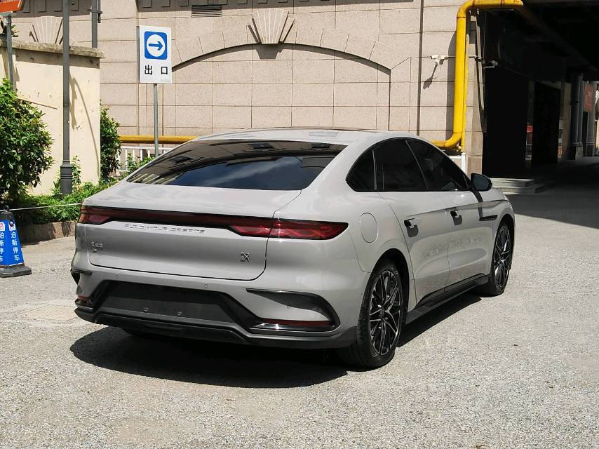BYD Han 2025 car image #6